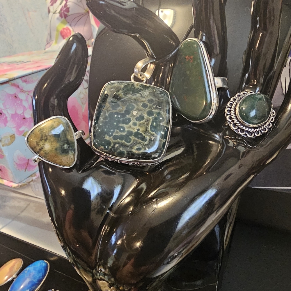 A new lot rings DIFERENT PRICES sizes, shapes,stones,colors,  etc..ASK ME!!! - Picture 15 of 17